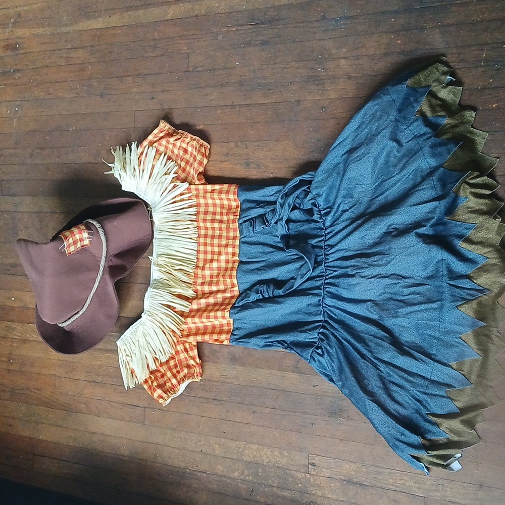 Cornfield Cutie Halloween  Scarecrow Costume - Picture 7 of 10